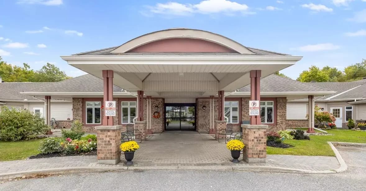 Van Horne Manor, retirement home in Smiths Falls