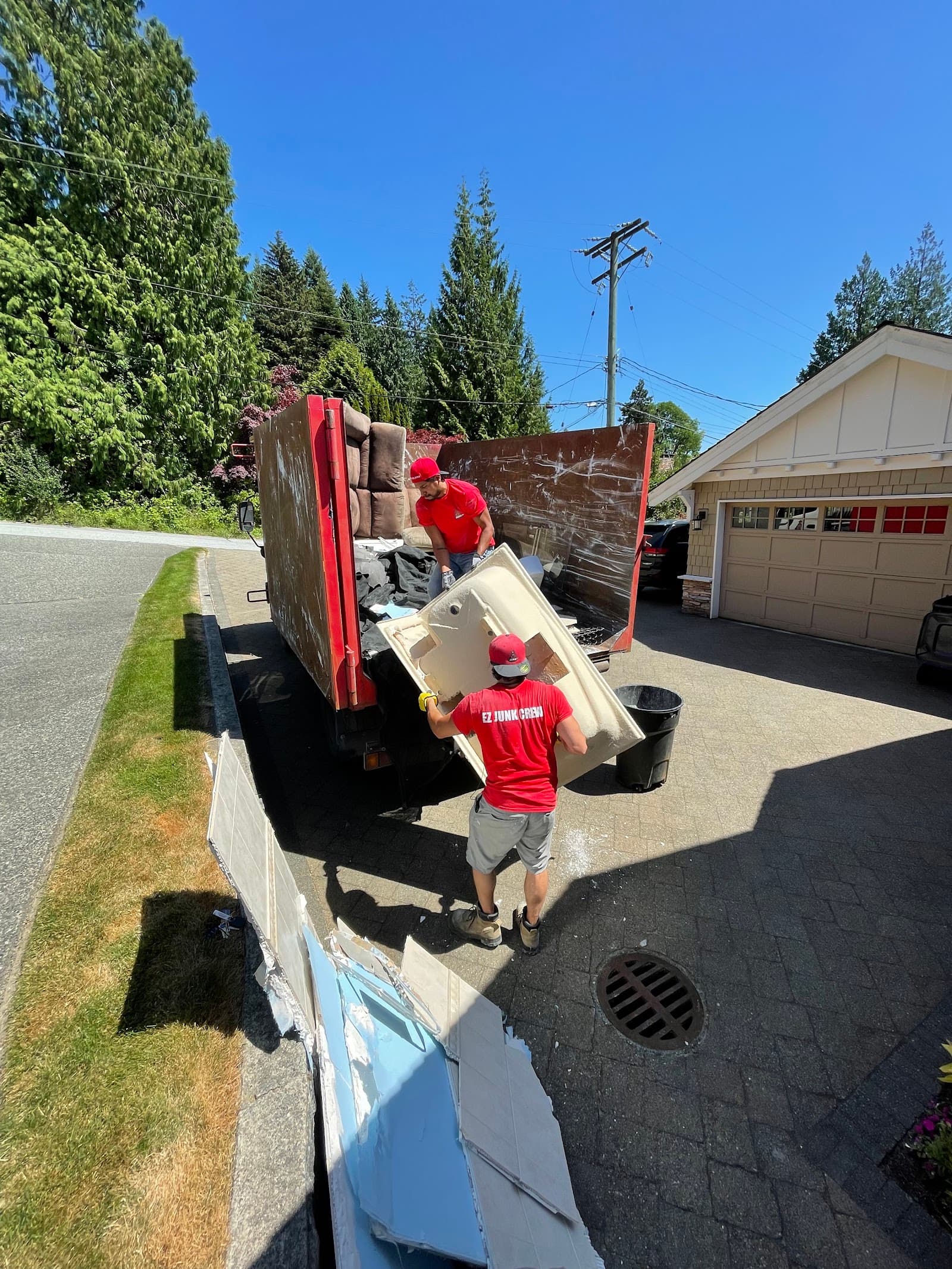 220-JUNK - Vancouver, donations & junk removal in Vancouver, photo 4