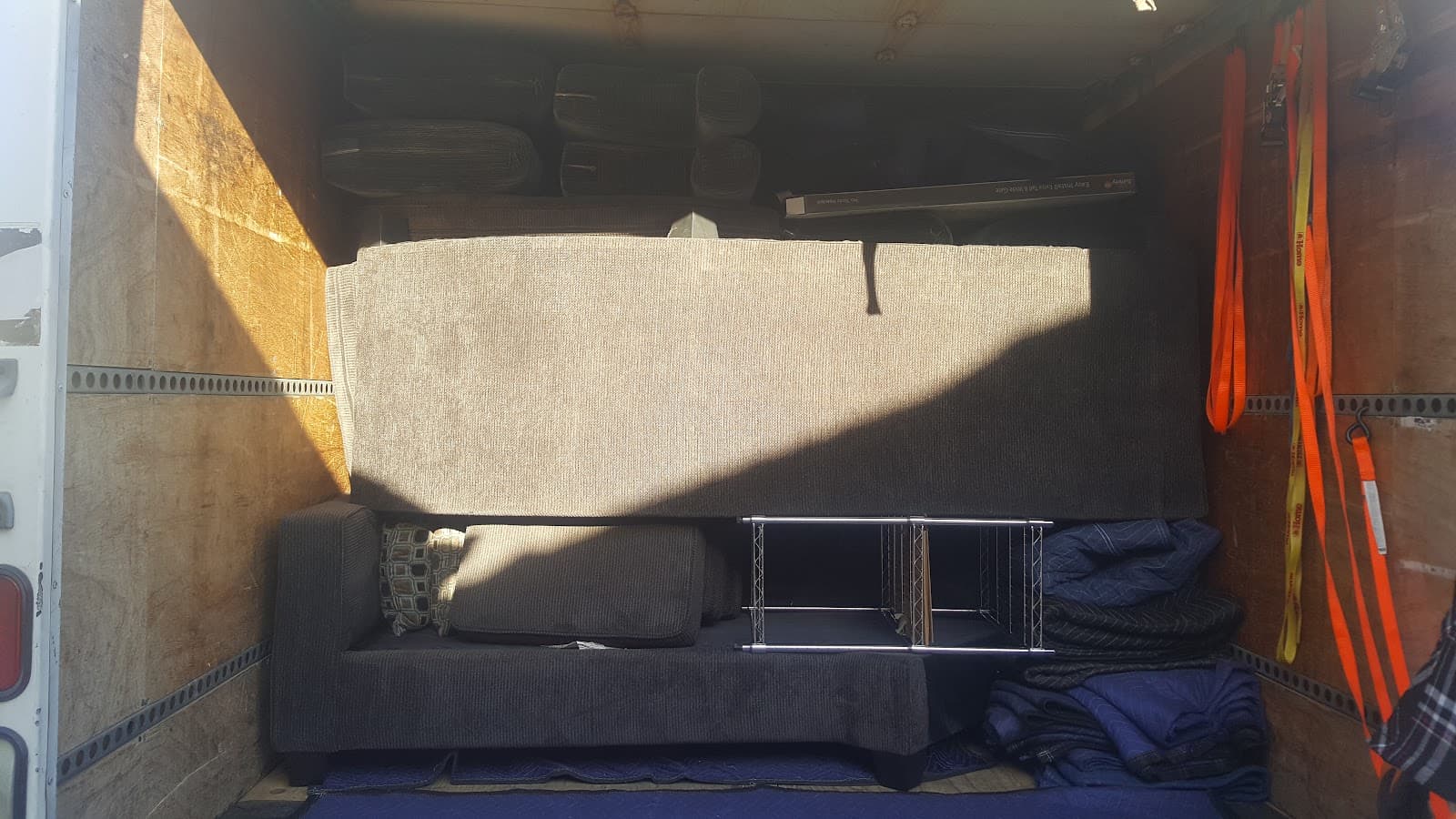 2Guys1Truck photo 2