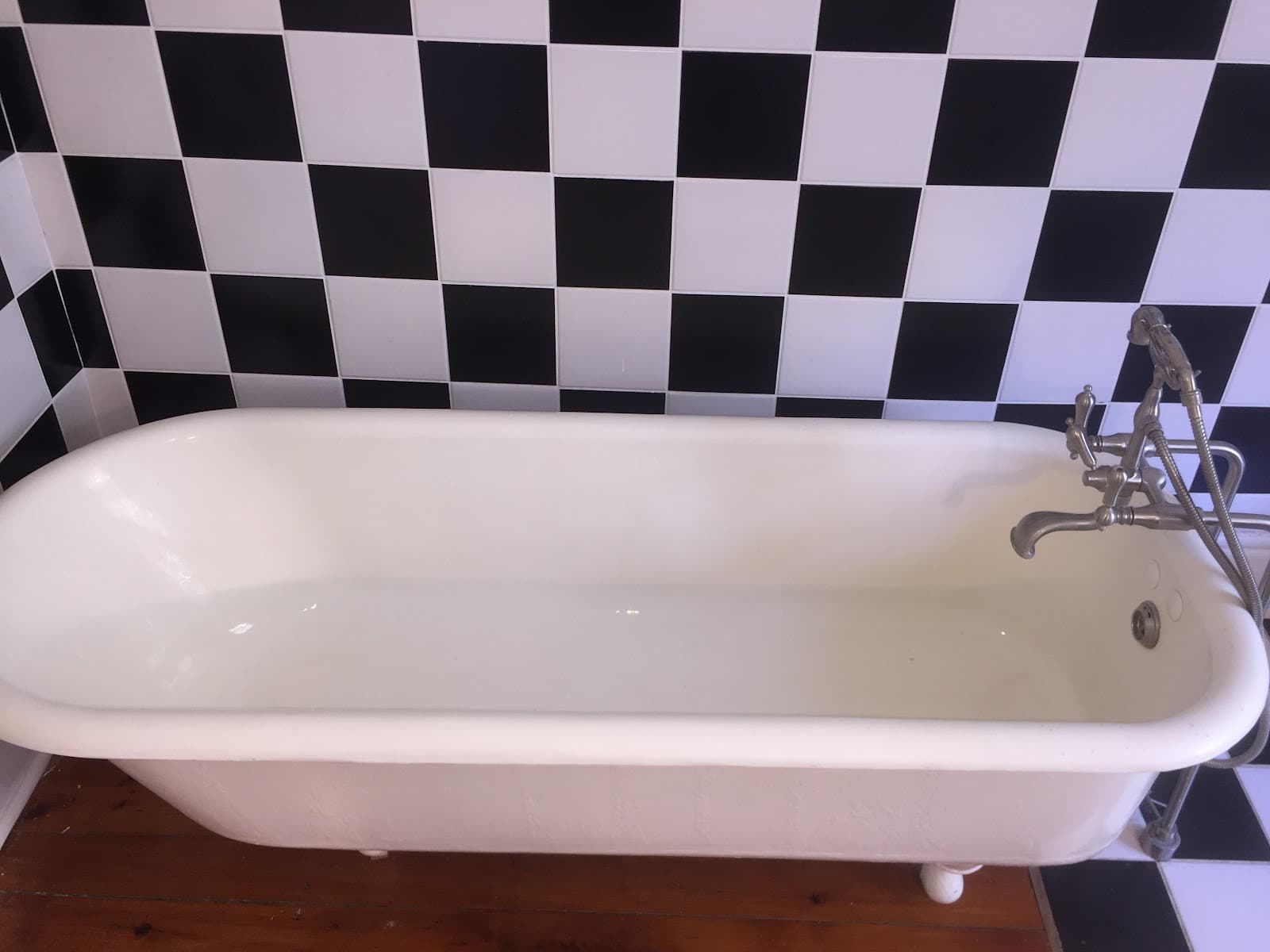 A1+ Bathtub & Tiles Refinishing photo 6