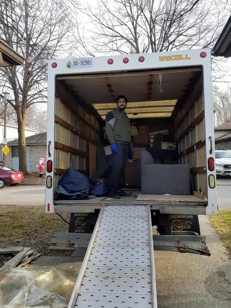 Adam master moving photo 1 of 4