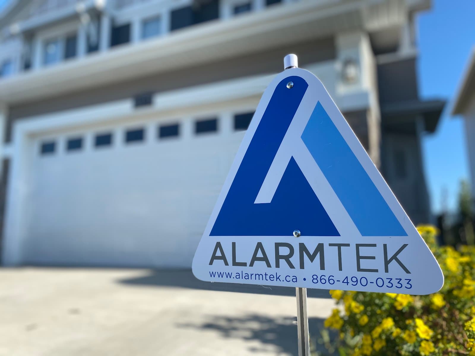 AlarmTek Smart Security photo 3
