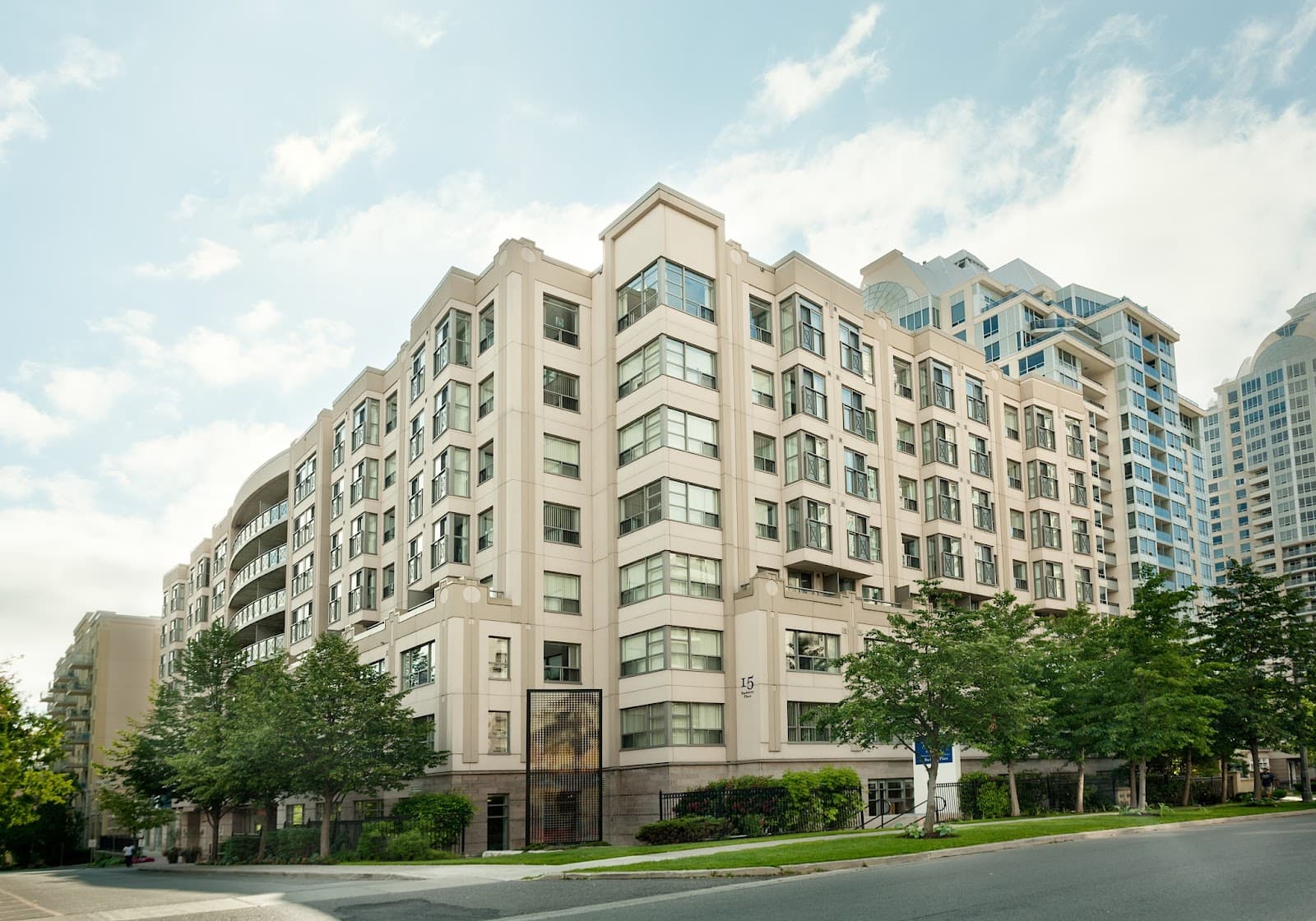 Amica Bayview Village