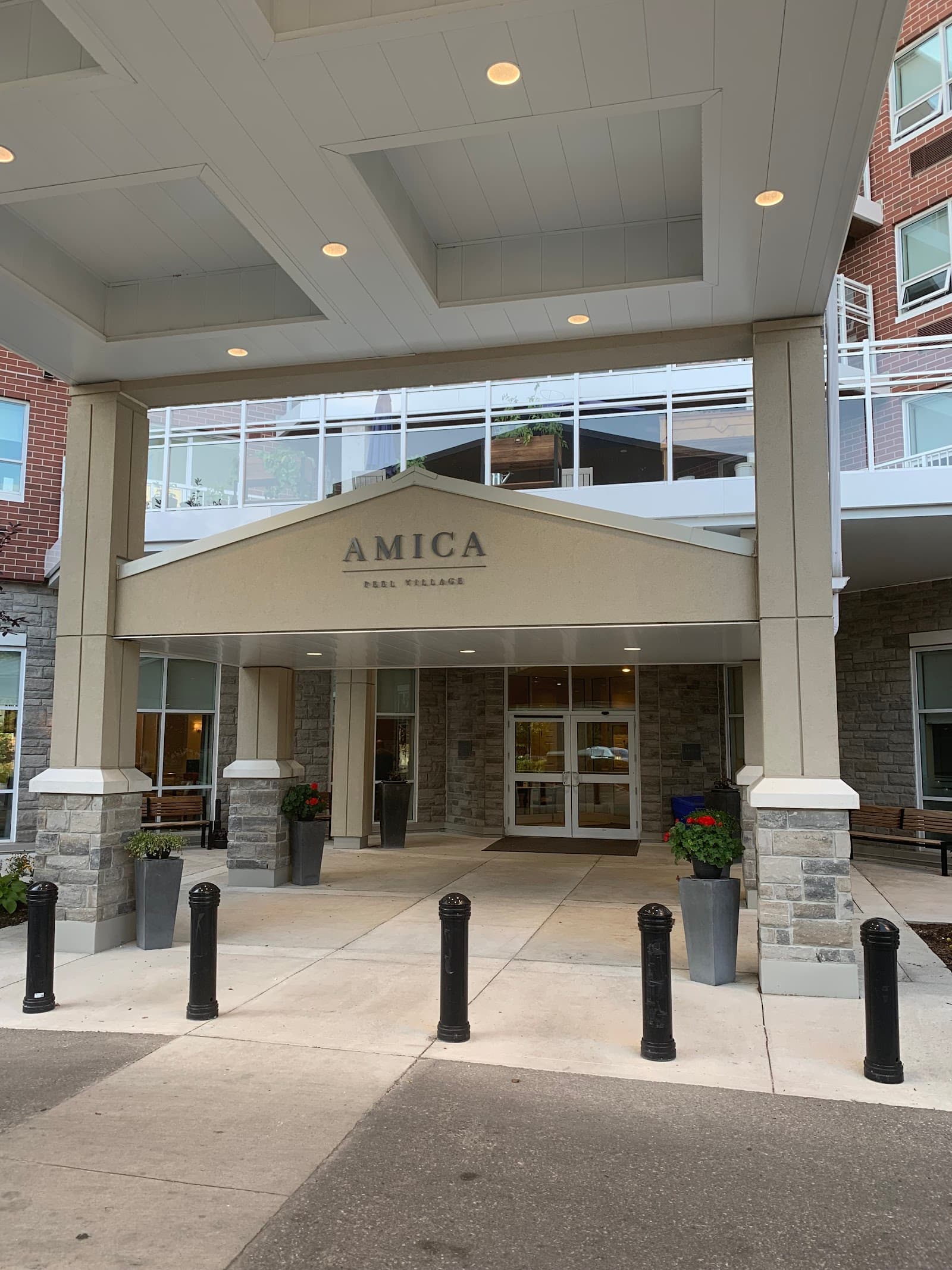 Amica Peel Village
