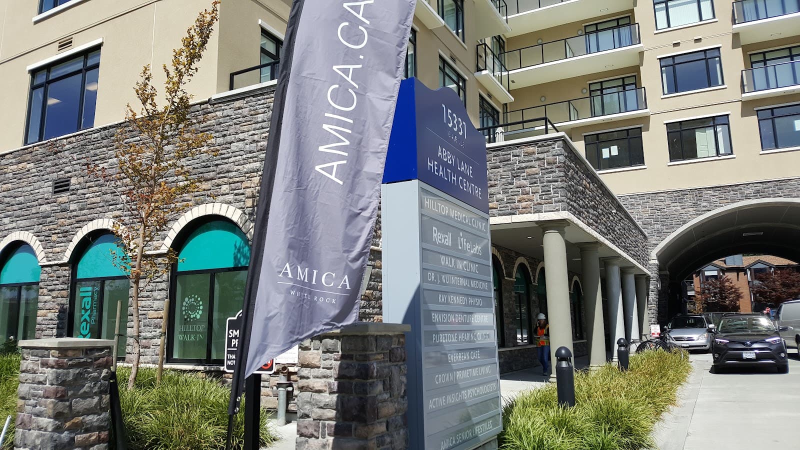 Amica White Rock photo 2
