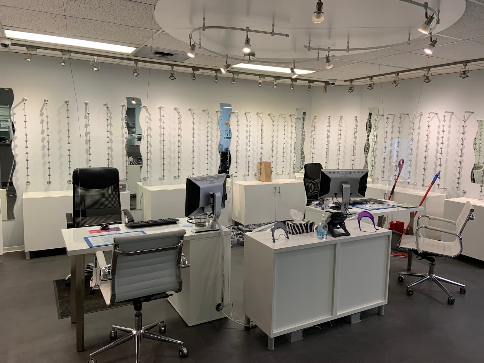 Armstrong & Small Eyecare Centre photo 2