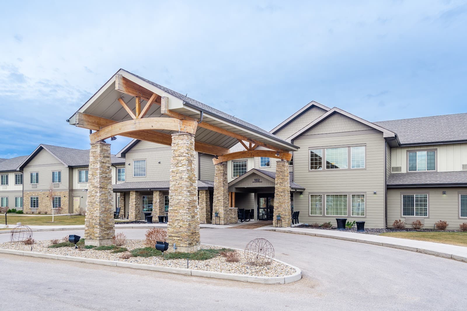 Aspira Stonebridge Crossing Retirement Living photo 1 of 4