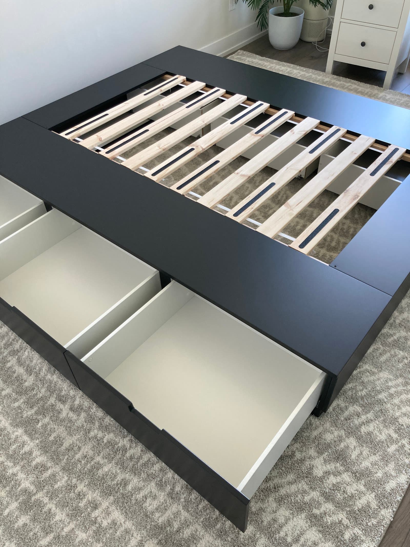 AssemblyMan - IKEA Furniture Assembly, furniture assembly in Vaughan, photo 2