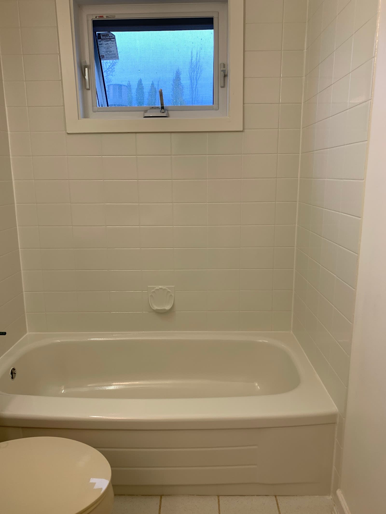 B4 Tub Reglazing