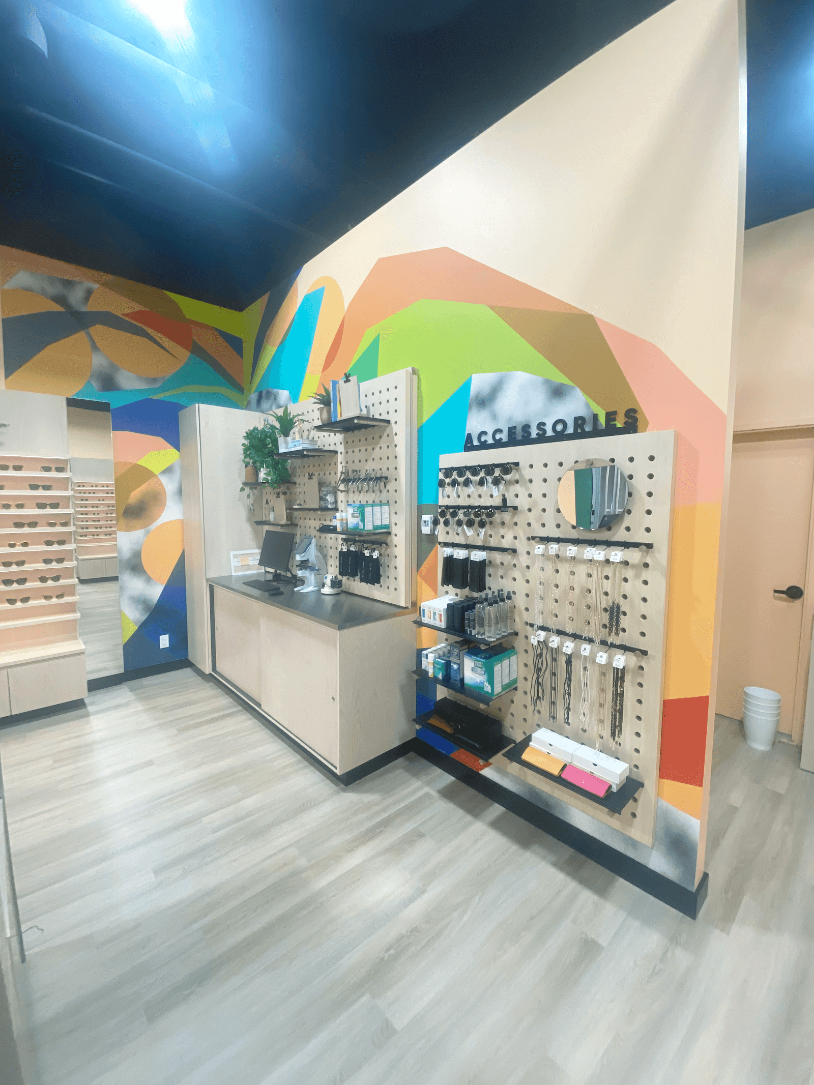 Bailey Nelson Optometrist - Kingsway Garden Mall photo 3