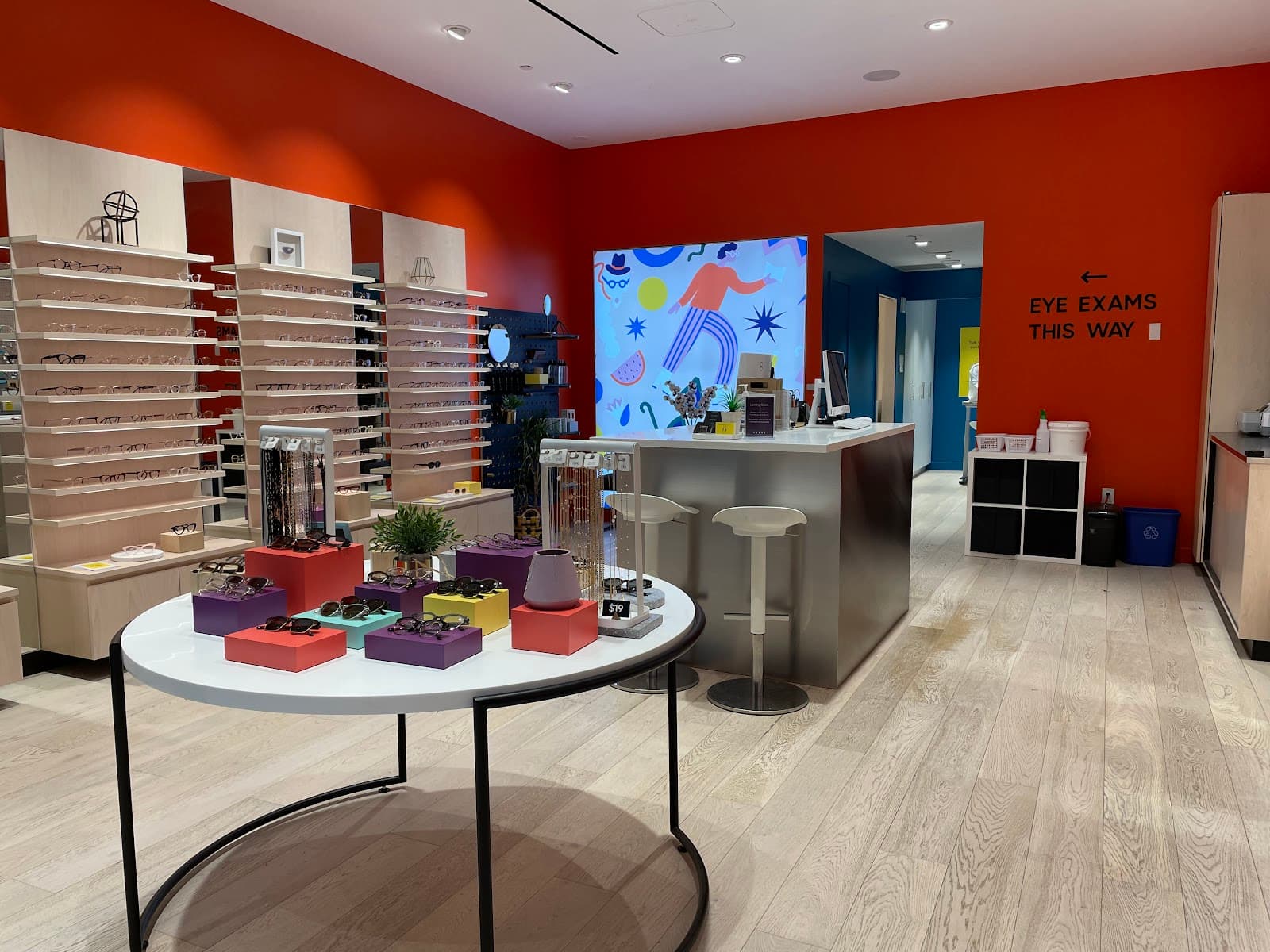 Bailey Nelson Optometrist - Rideau Centre photo 1