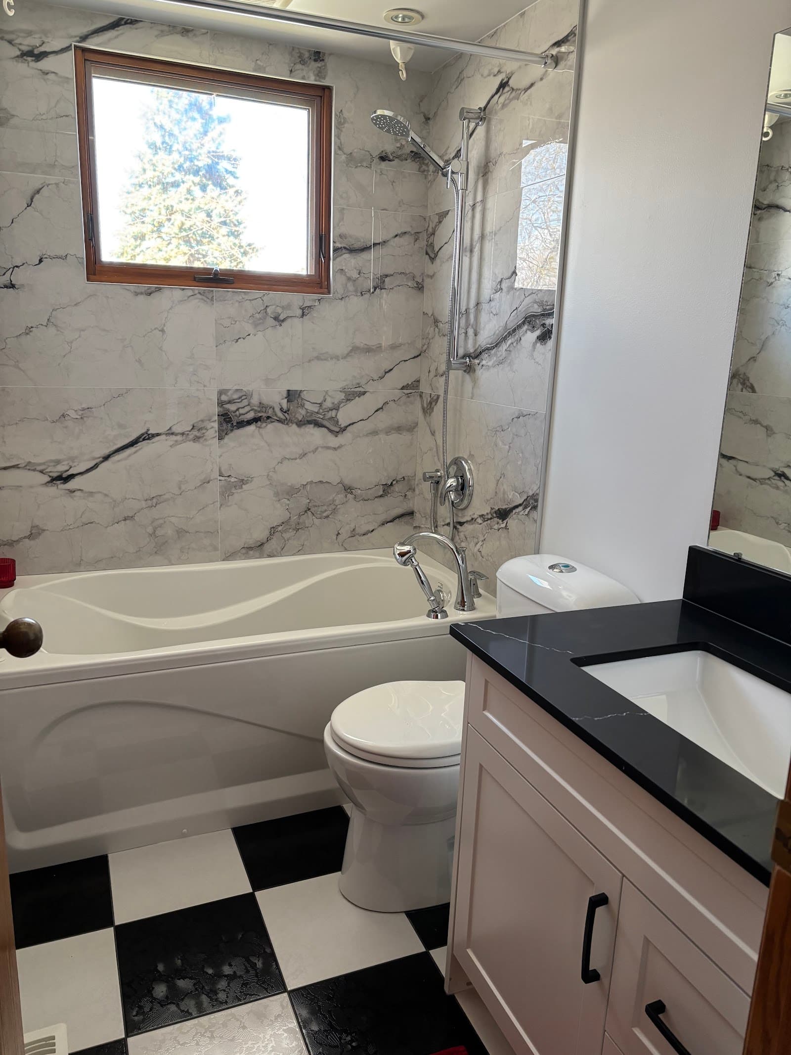 BATH FX INC photo 4