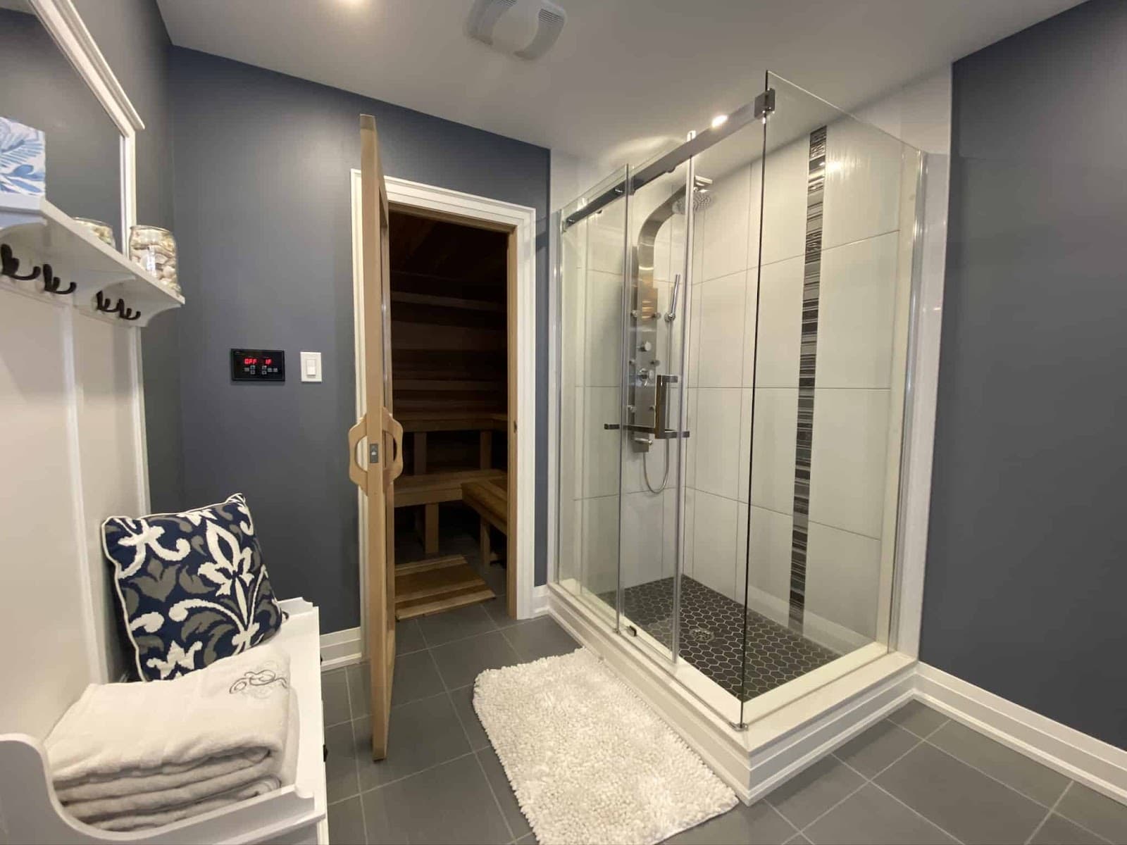Bathroom Renovations and Remodeling | EuroRenovations photo 3