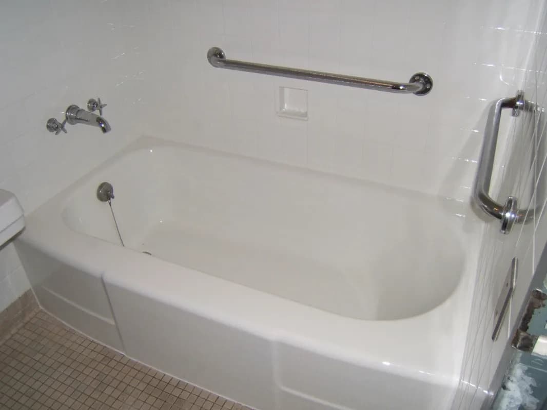 Bathtub Makeover