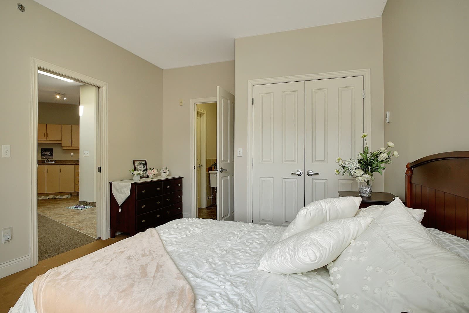 Beechwood Manor photo 1