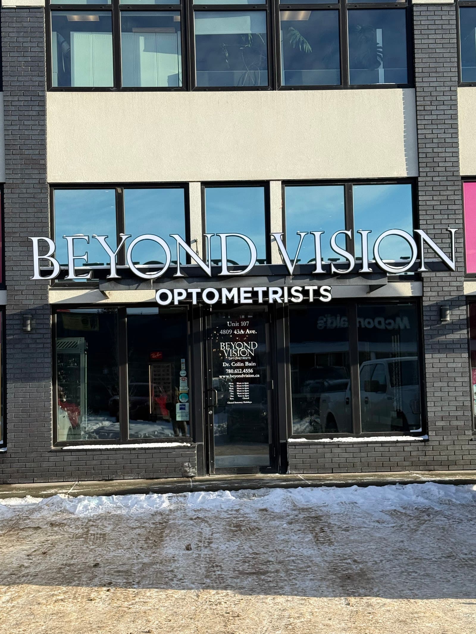 Beyond Vision Optometrists Leduc photo 2