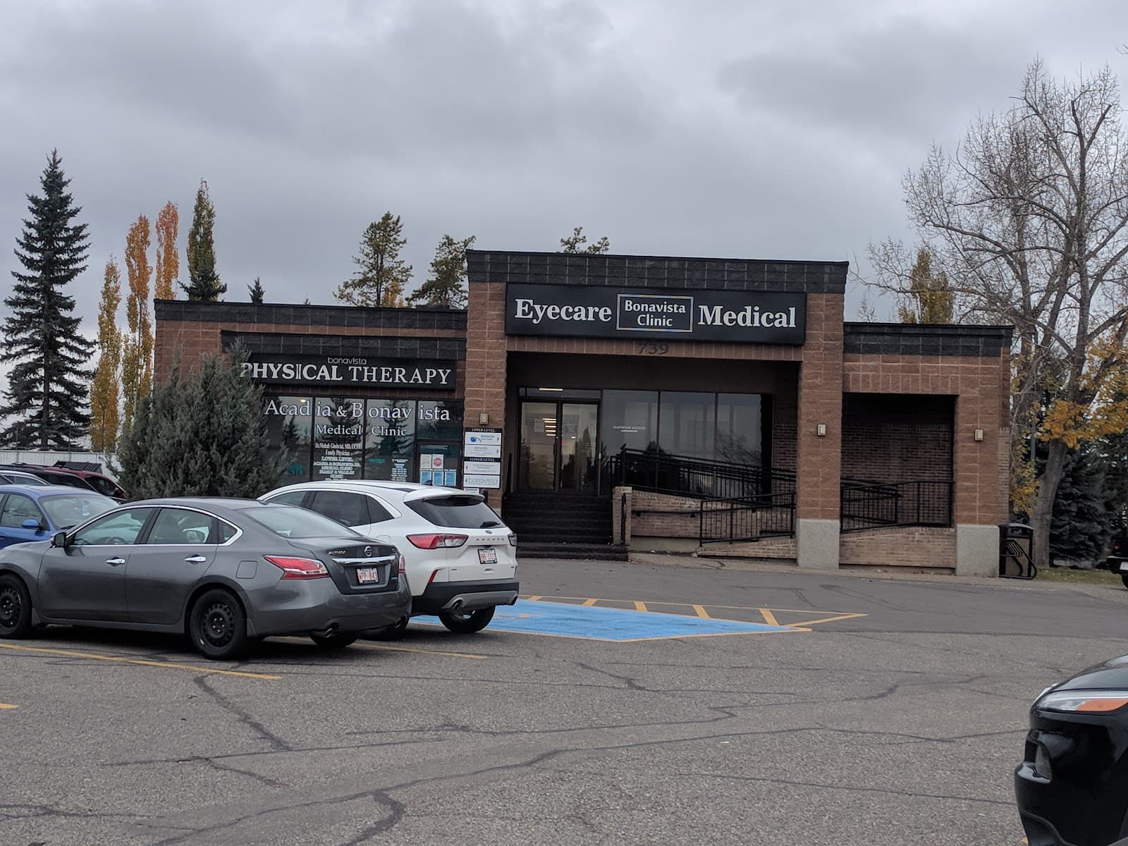 Bonavista Eyecare Clinic photo 4