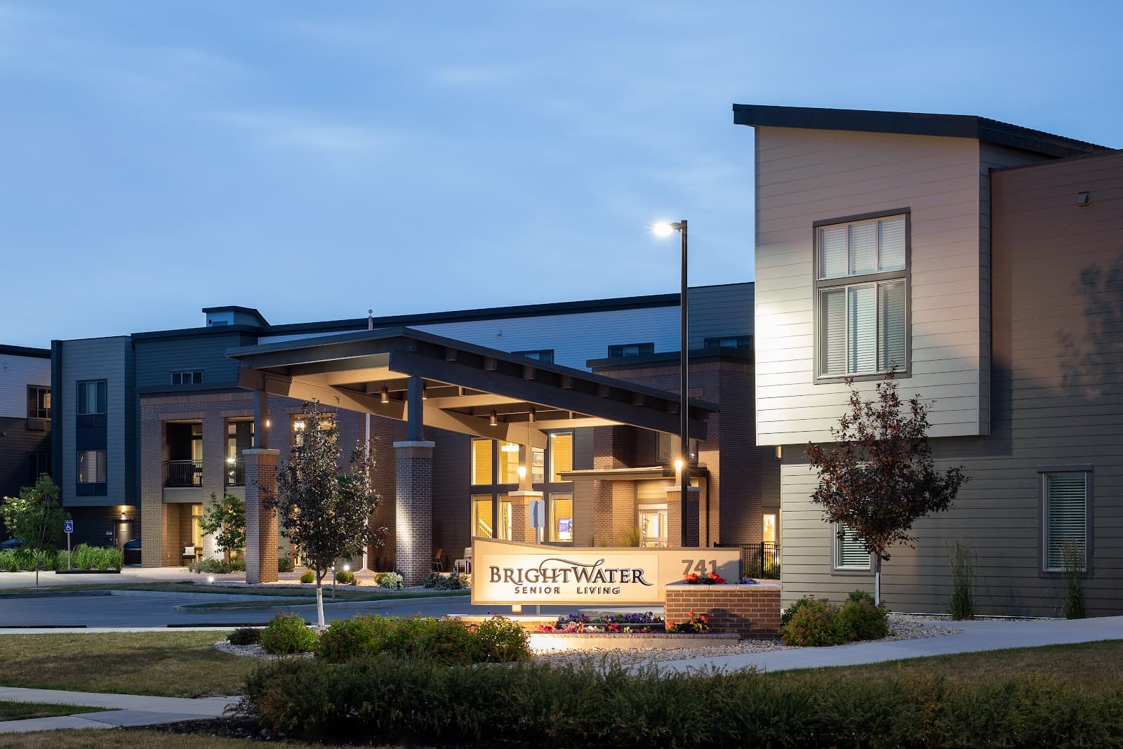 Brightwater Senior Living of Tuxedo photo 1 of 4