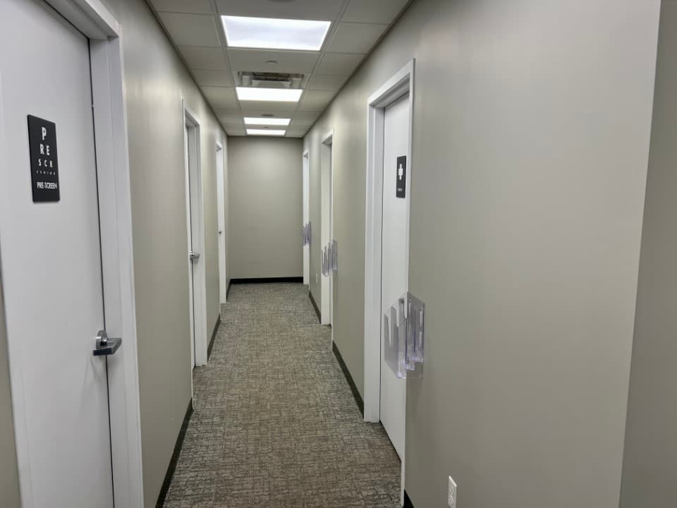 Calgary Eye Clinics - Southcentre Eye Clinic photo 1