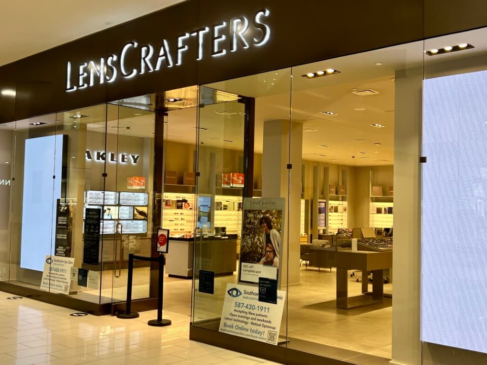 Calgary Eye Clinics - Southcentre Eye Clinic photo 5