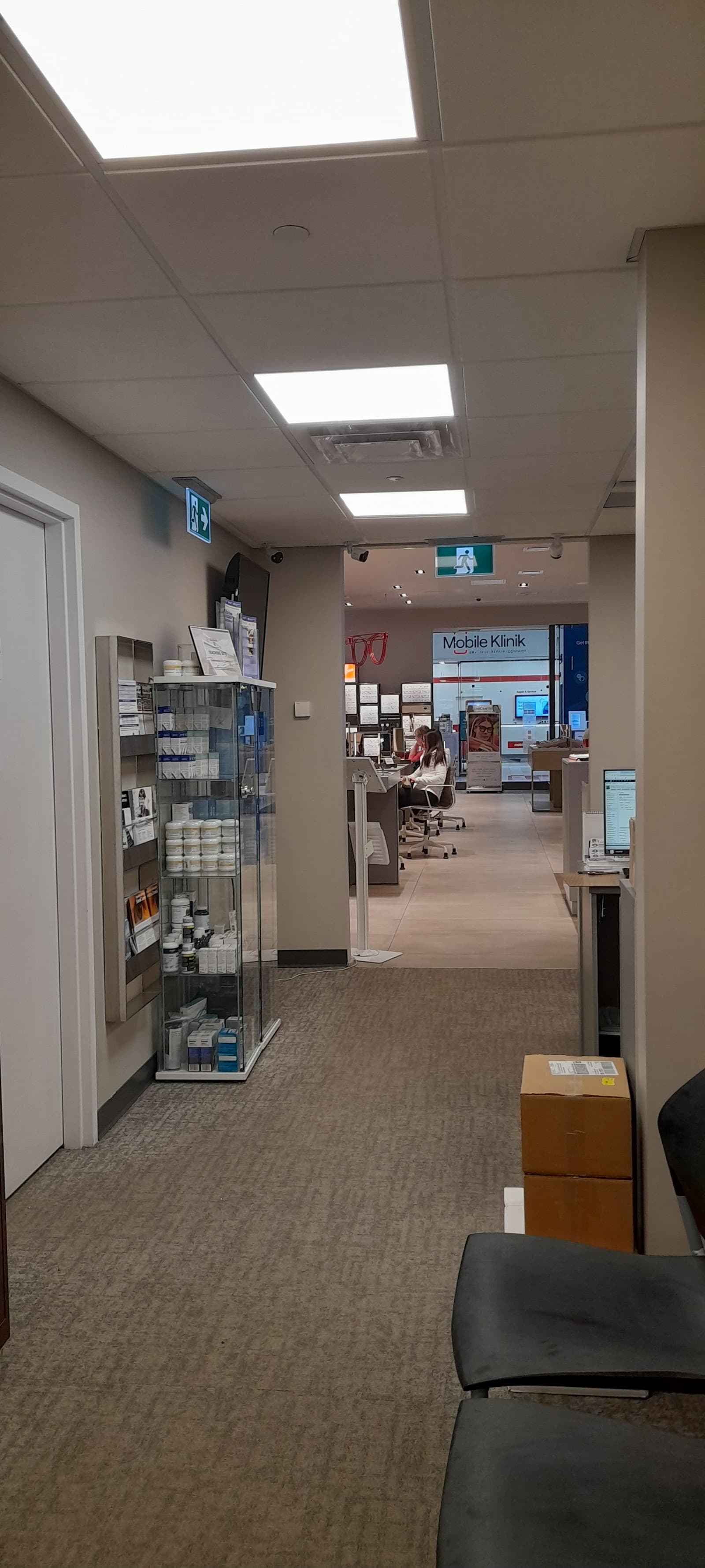 Calgary Eye Clinics - Southcentre Eye Clinic photo 6