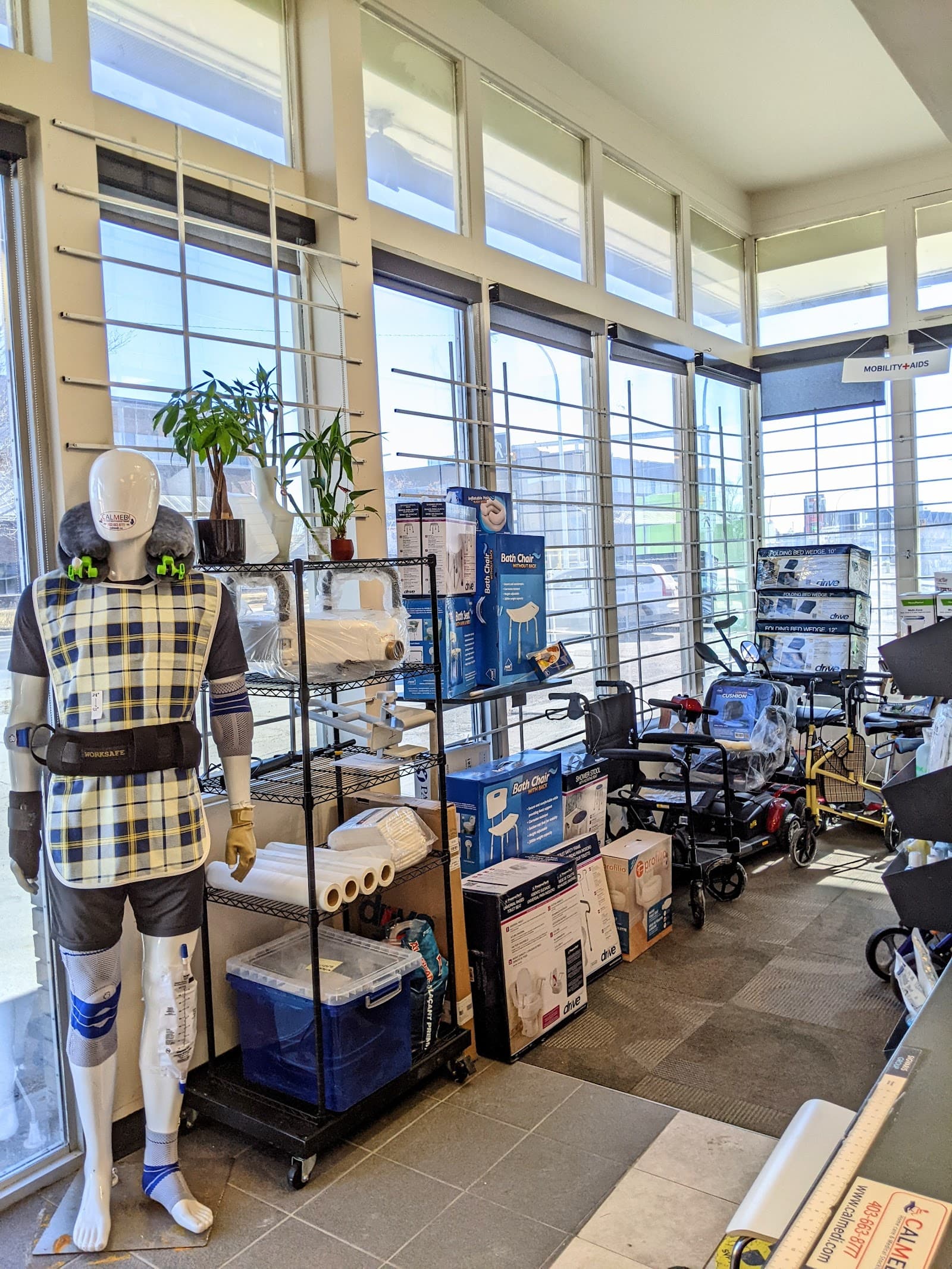 Calmedi Medical Supplies, Rehab & Mobility photo 4
