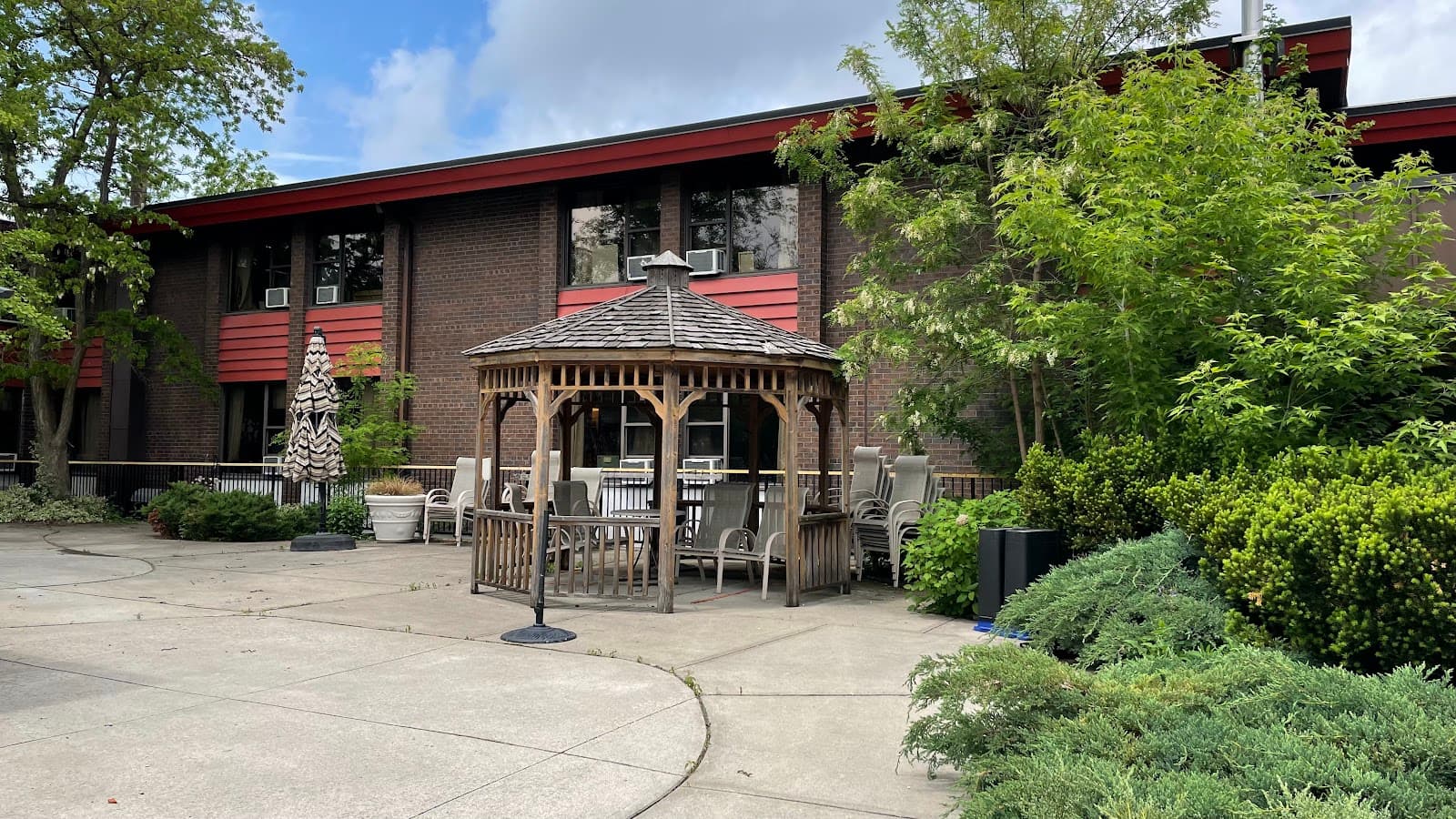 Carefree Lodge Long-Term Care Home (City of Toronto) photo 1