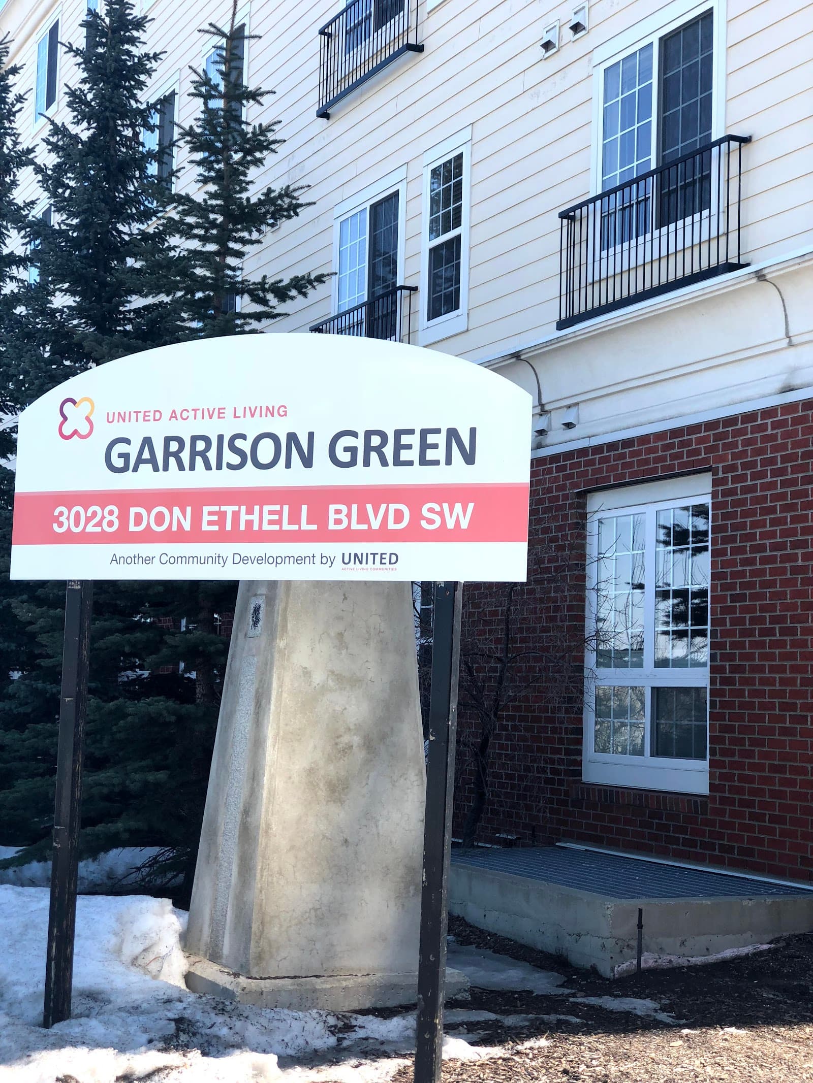Carewest Garrison Green photo 3