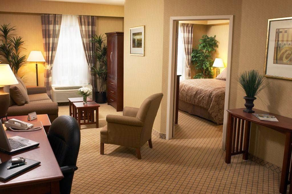 Caroline Place Retirement Residence photo 2