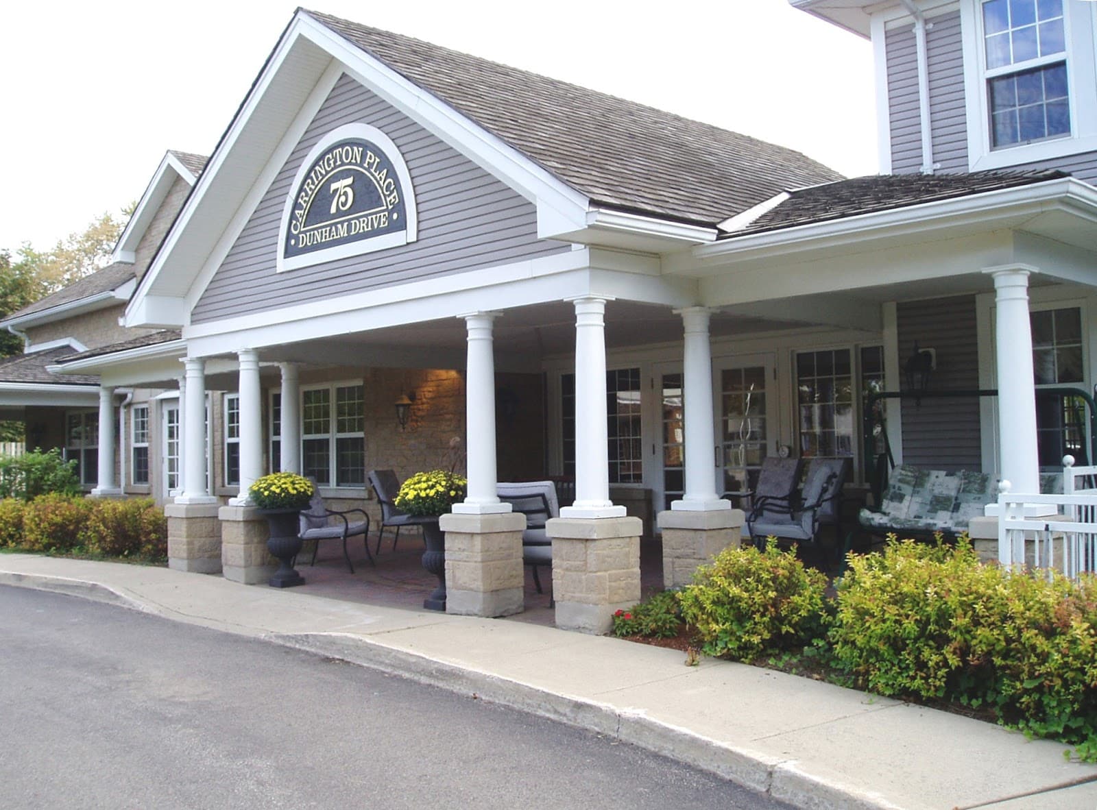 Carrington Place Retirement Residence photo 1 of 4