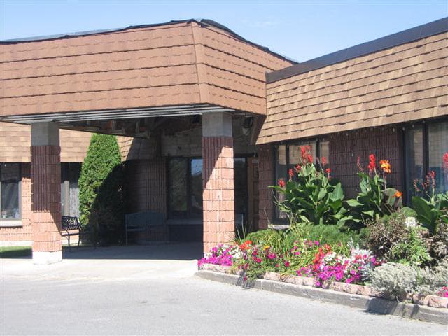 Carveth Care Centre photo 1 of 4