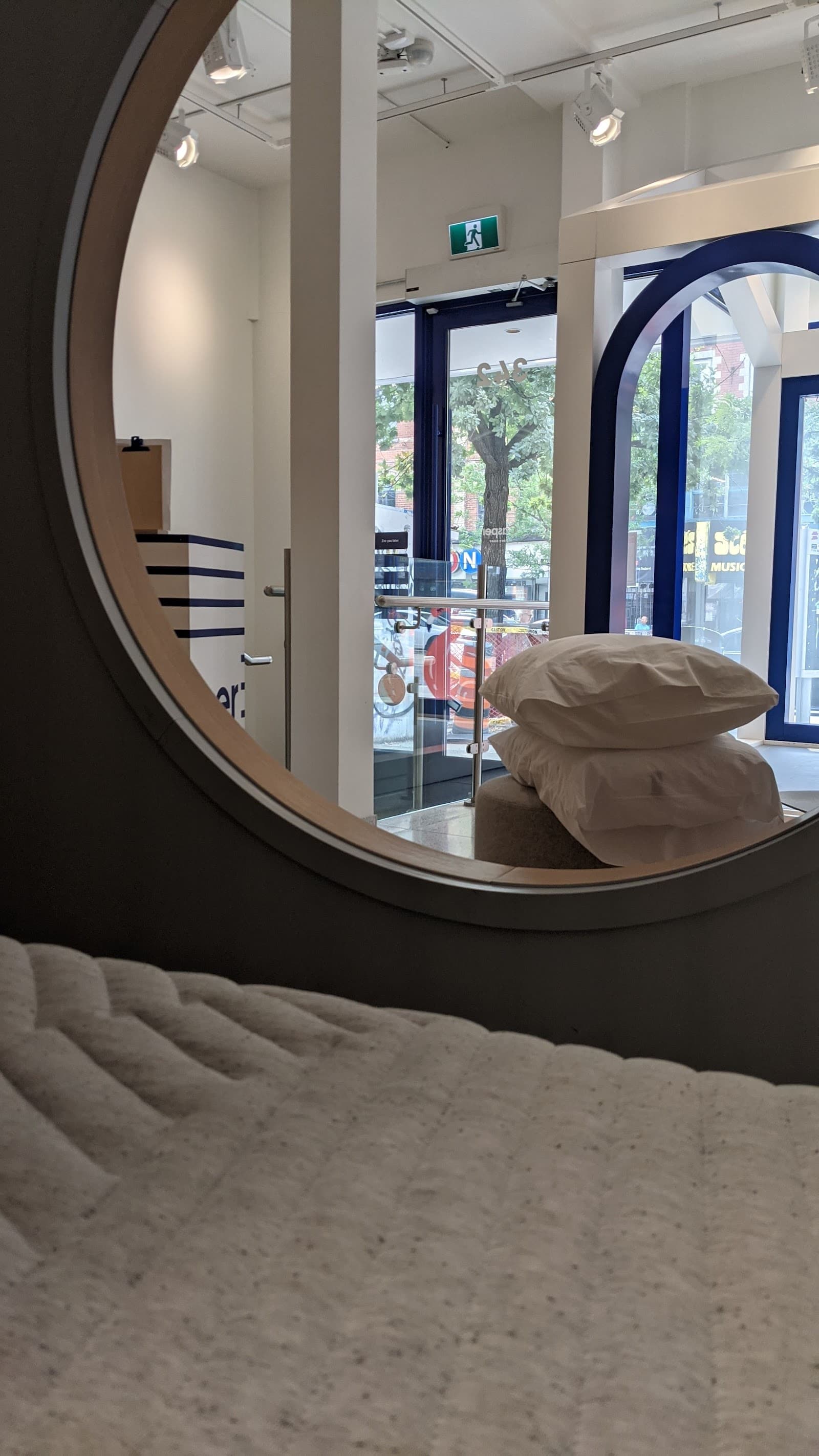 Casper - Queen Street photo 3