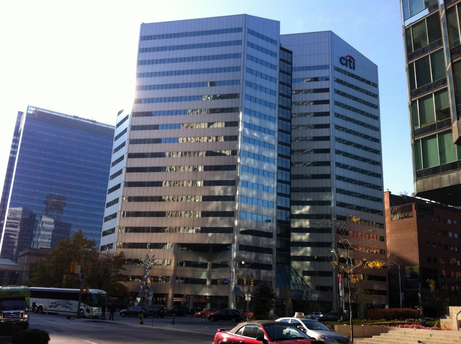 Castleview Wychwood Towers Long-Term Care Home (City of Toronto) photo 2