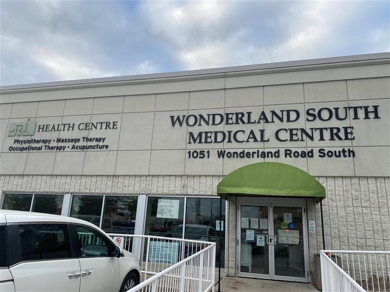 CBI Health - London Wonderland S photo 2