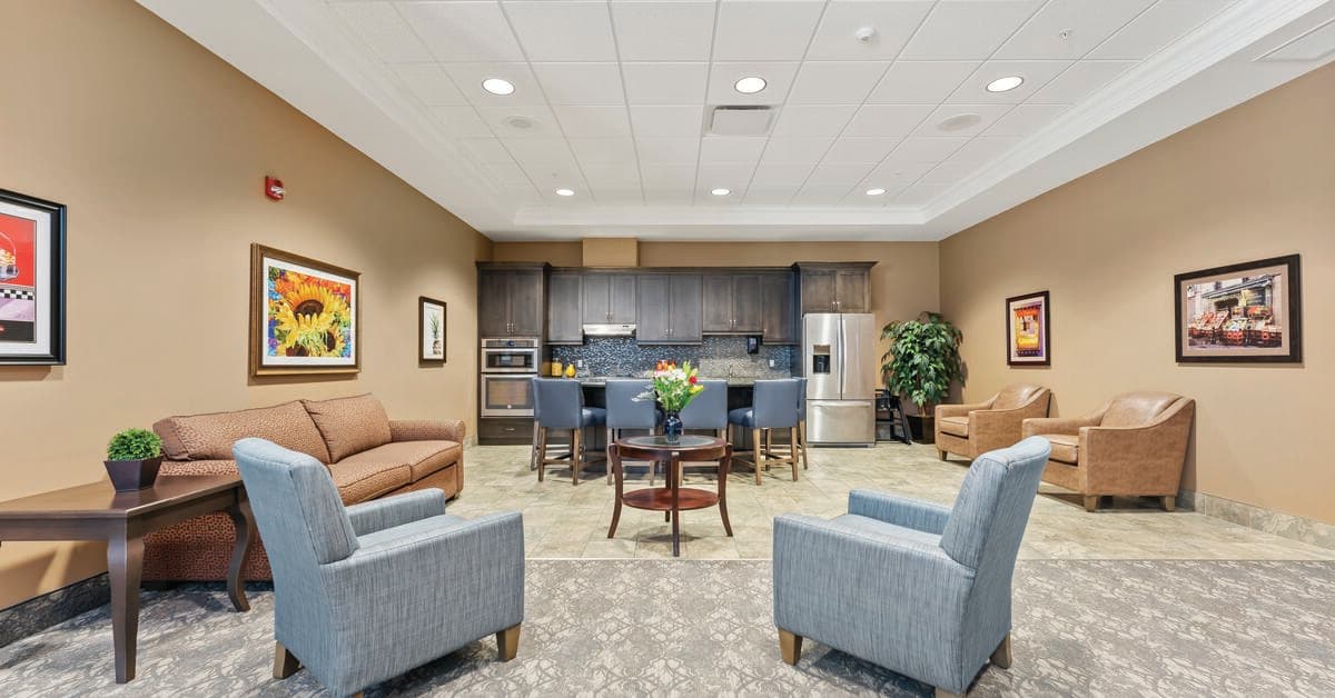 Chartwell Bowmanville Creek Retirement Residence photo 3