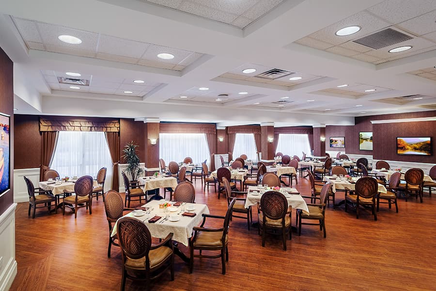 Chartwell Deerview Crossing Retirement Residence photo 3