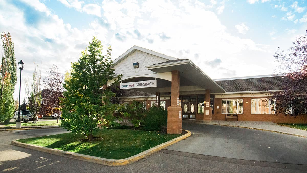 Chartwell Griesbach Retirement Residence photo 2