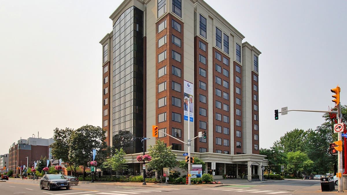 Chartwell Lord Lansdowne Retirement Residence photo 1