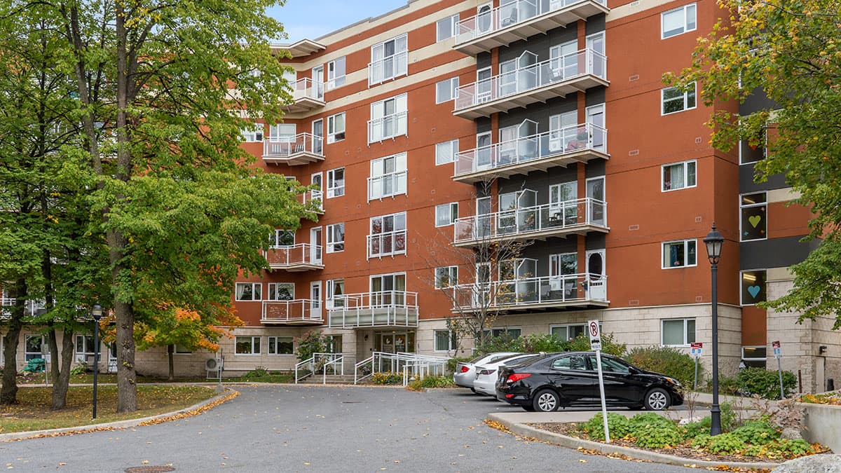 Chartwell McConnell Retirement Residence photo 1 of 4