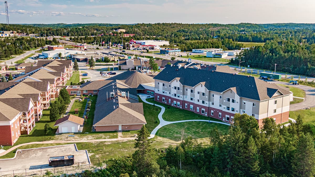 Chartwell Meadowbrook Retirement Community photo 1 of 4