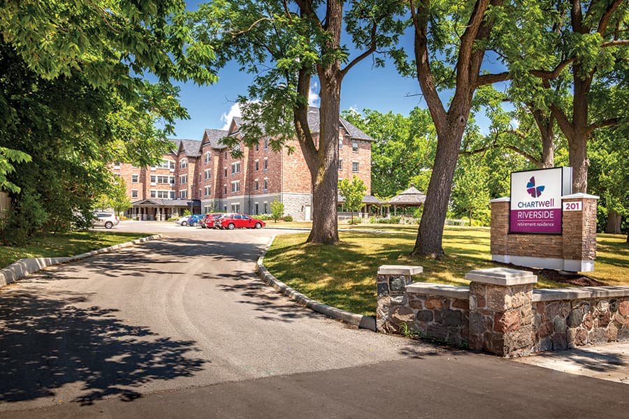 Chartwell Riverside Retirement Residence photo 3