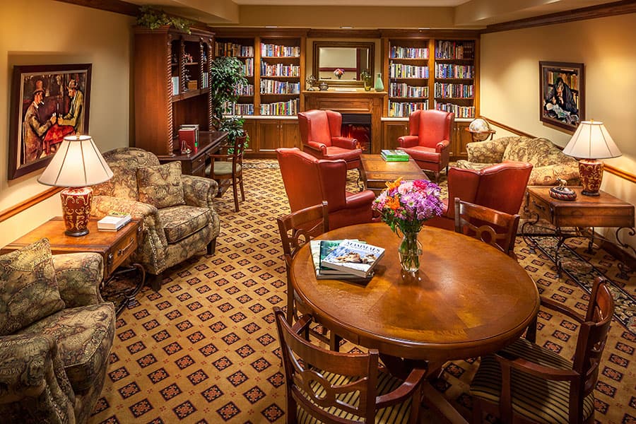 Chartwell Royal on Gordon Retirement Residence photo 3
