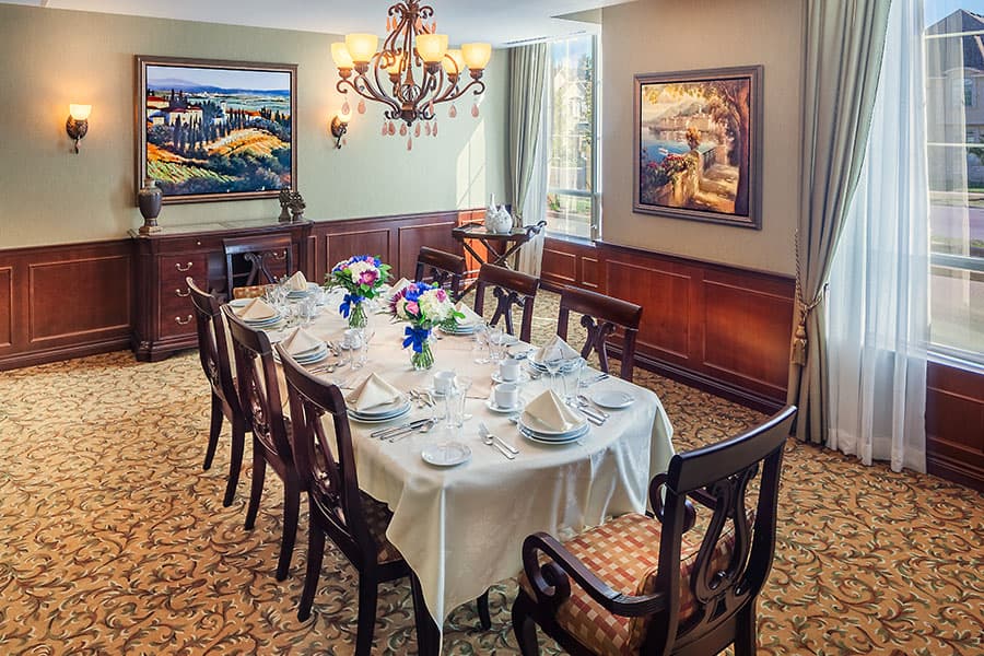 Chartwell Valley Vista Retirement Residence photo 3