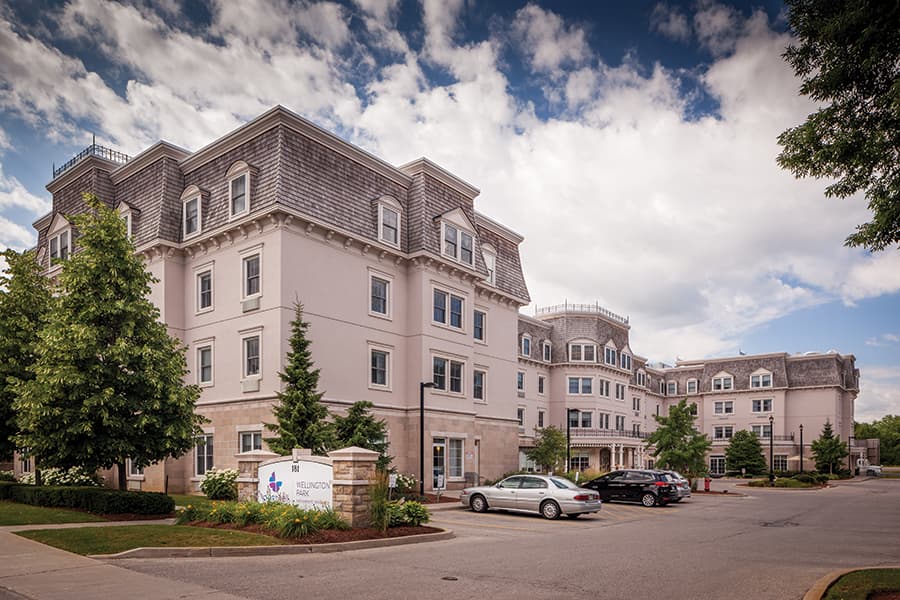 Chartwell Wellington Park Retirement Residence photo 2