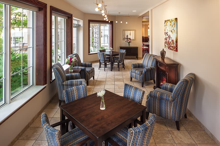 Chartwell Wellington Park Retirement Residence photo 3
