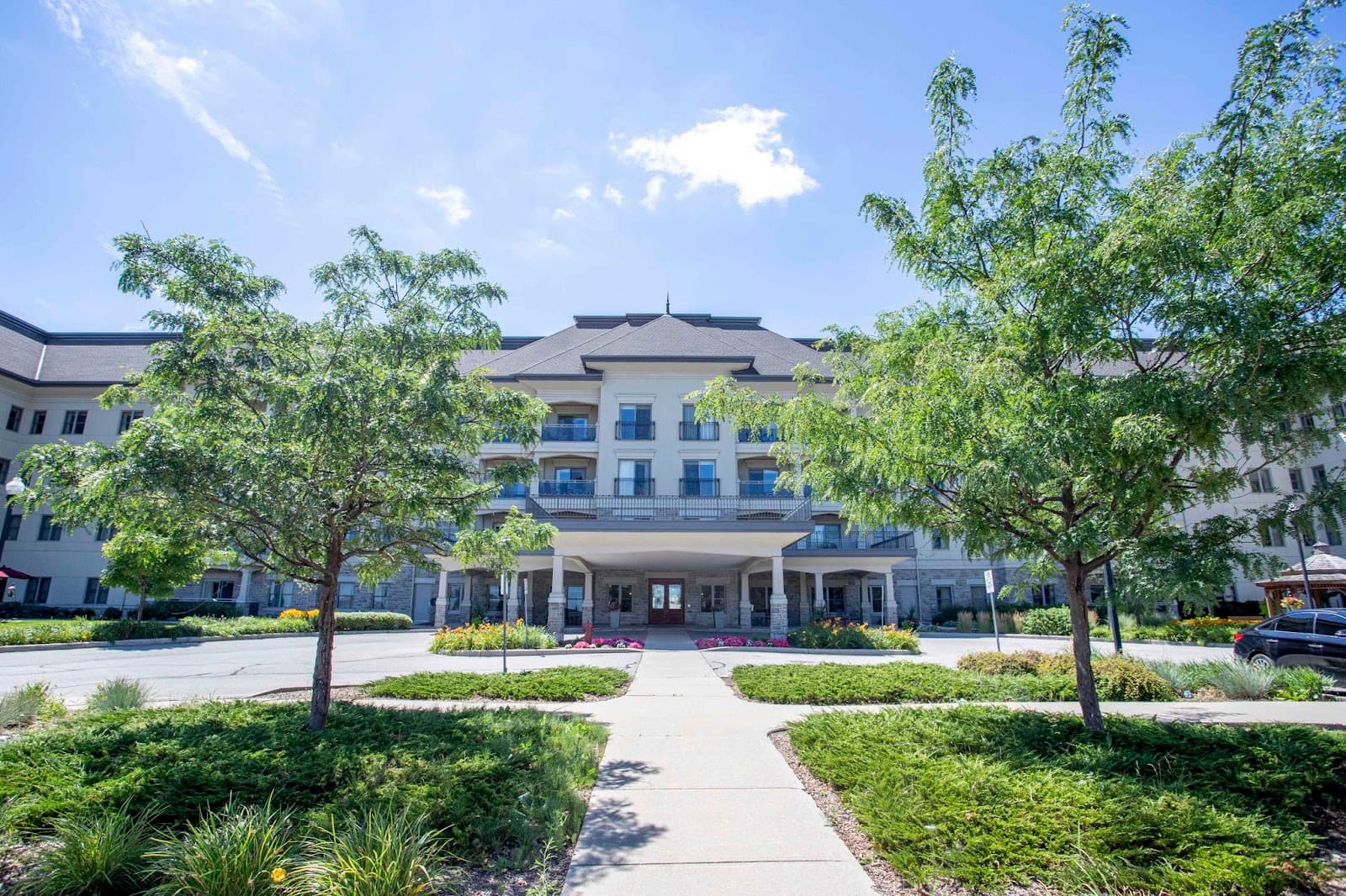 Chartwell Westhill Retirement Community photo 3