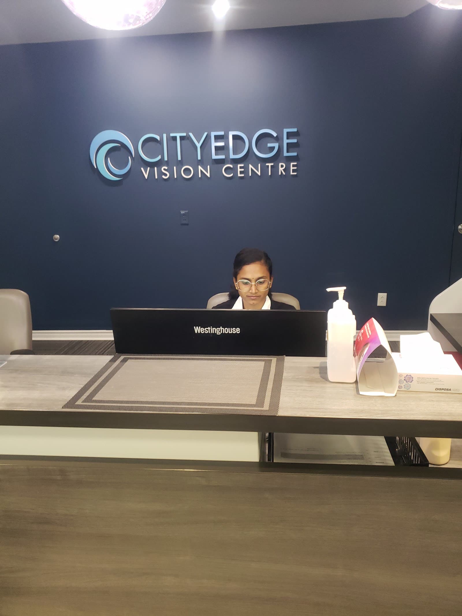 CITYEDGE Vision Centre photo 4