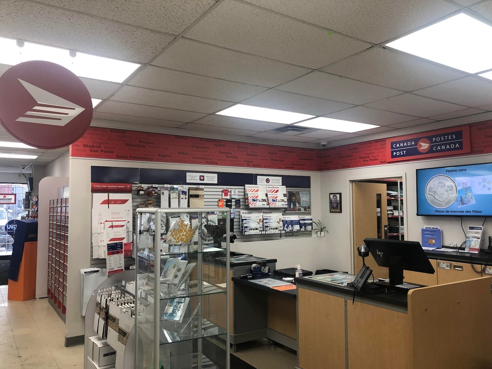 Clareview Drug Mart - Compounding Pharmacy / Post Office / Travel Clinic photo 2