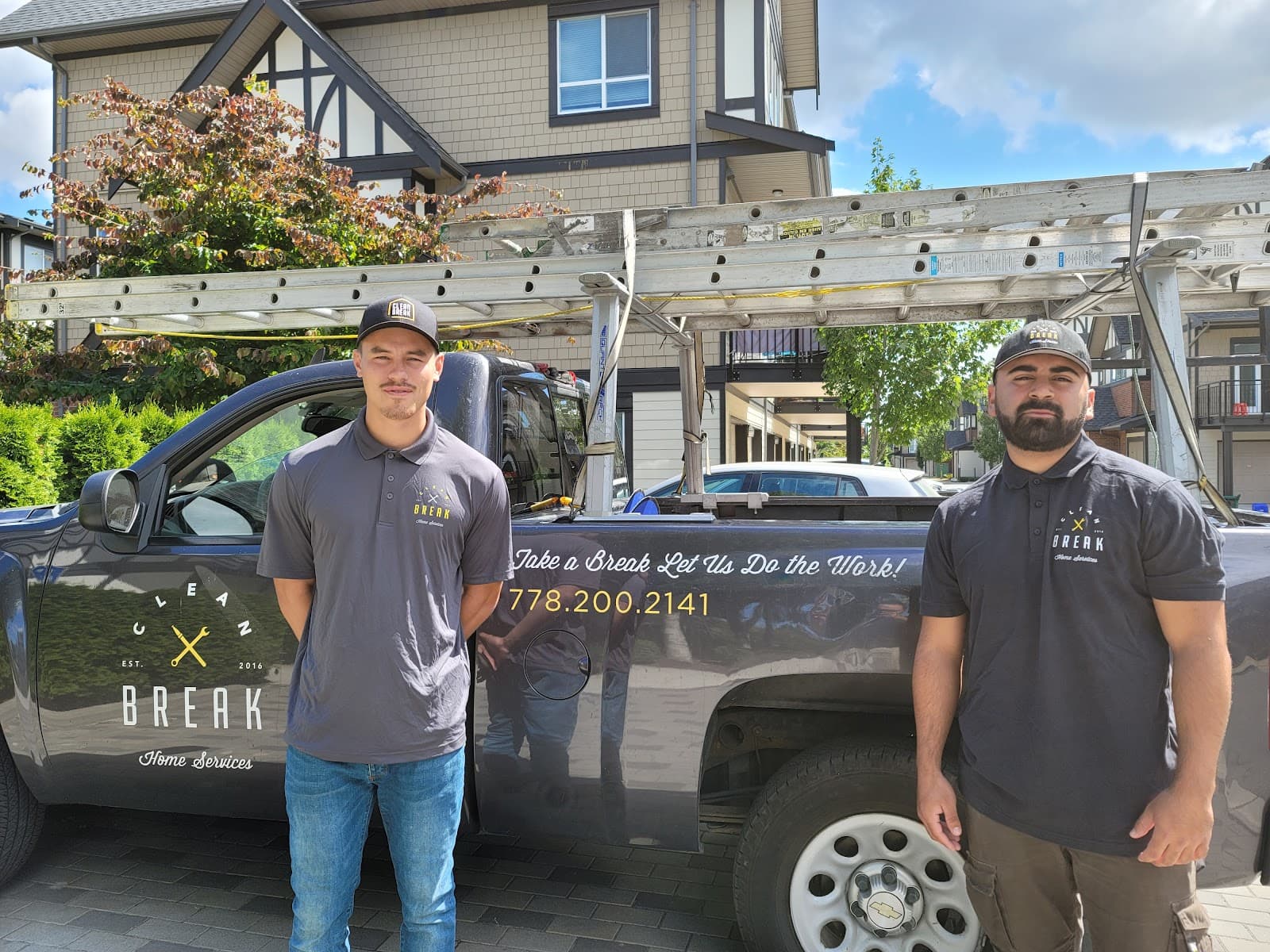 Clean Break Home Services, eavestrough cleaning in Vancouver, photo 2