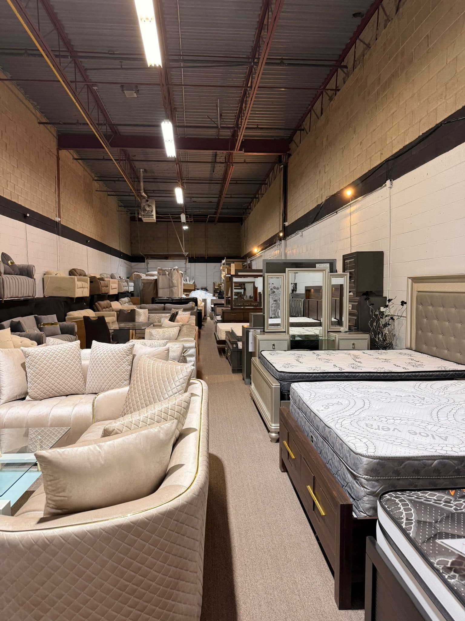 Closeout king furniture photo 1